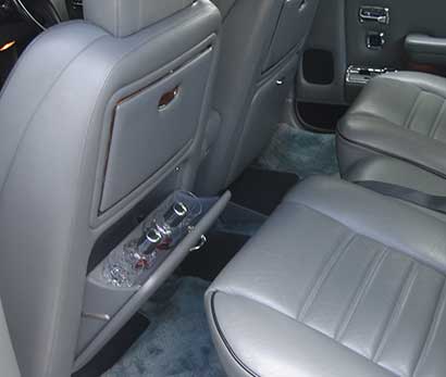 Alans Airport Cars Wedding Cars Added Touches